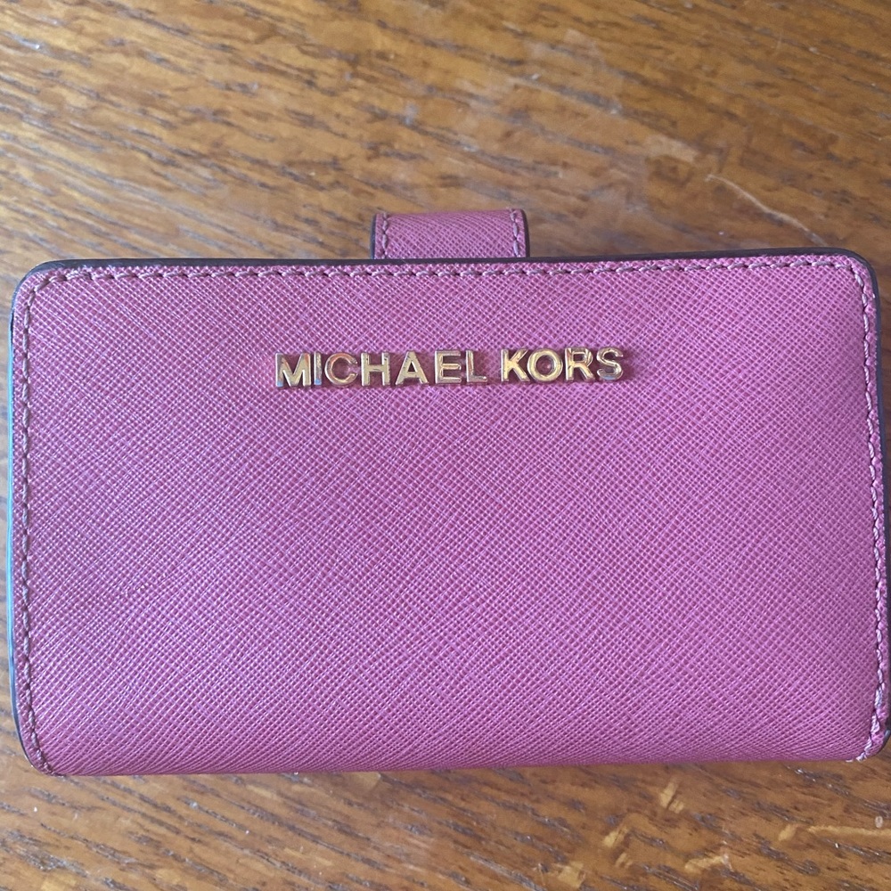 Micheal Kors wallet